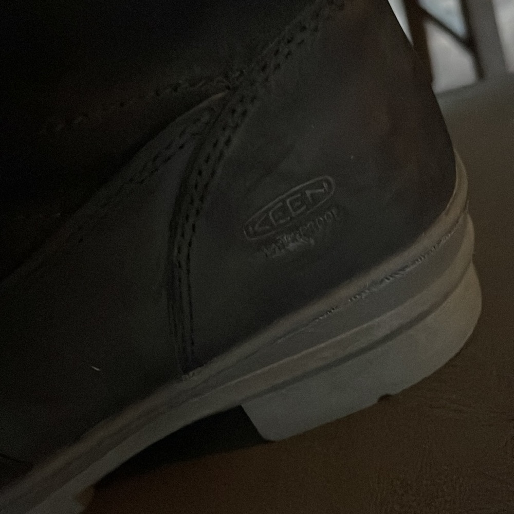 Keen Hightop Waterproof Hiking Boots - Picture 2 of 5